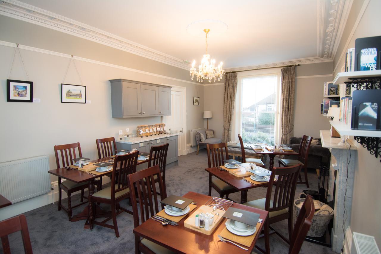 Hôtel The Battledown à Cheltenham Extérieur photo